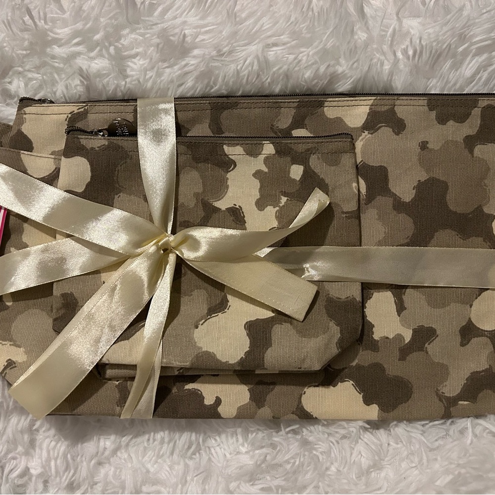 Buckhead Betties Camo Zipper Bag Set (2 Bag Set) New with tags